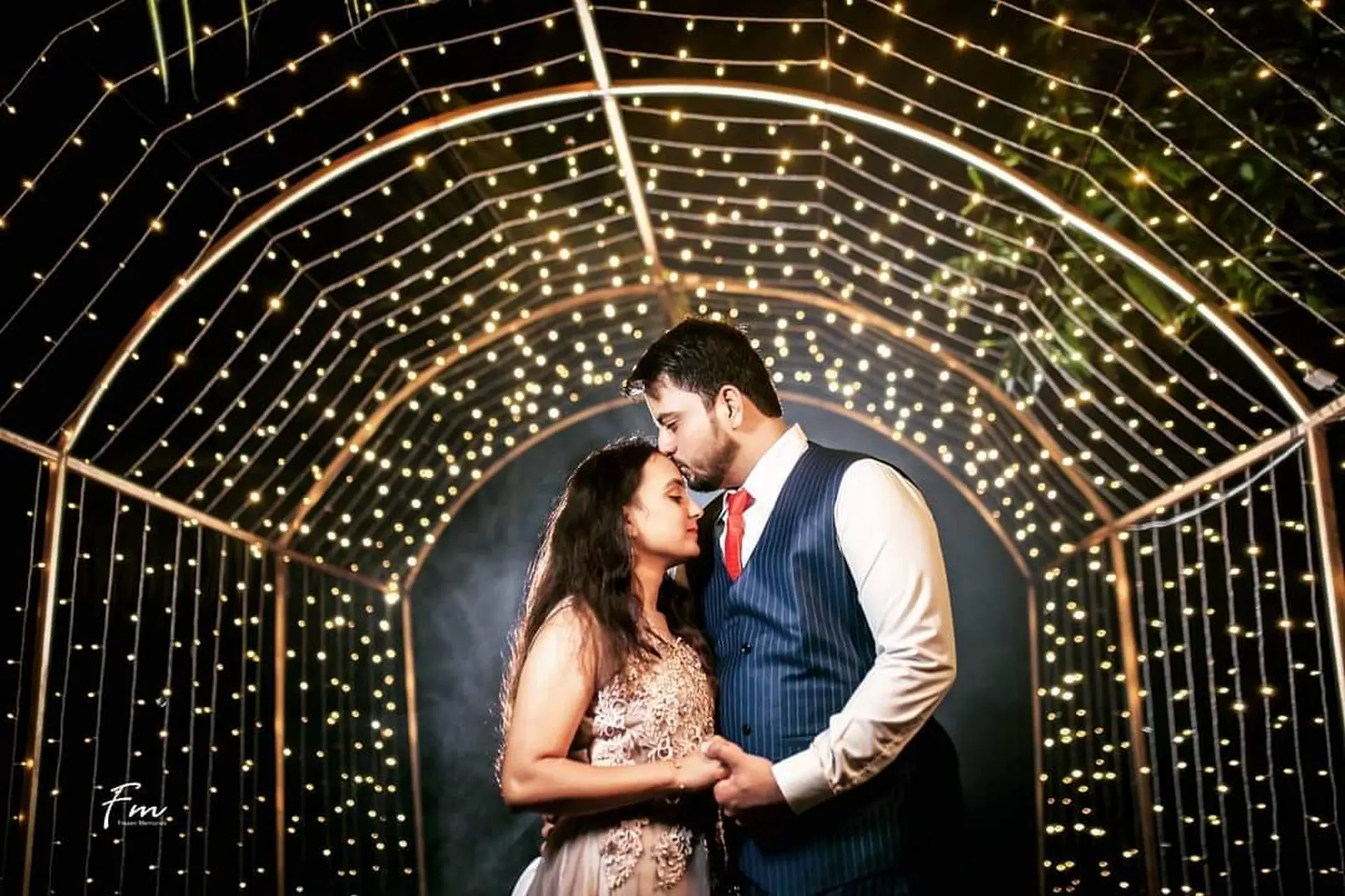 Bride and Groom Photography by Frozen Memories