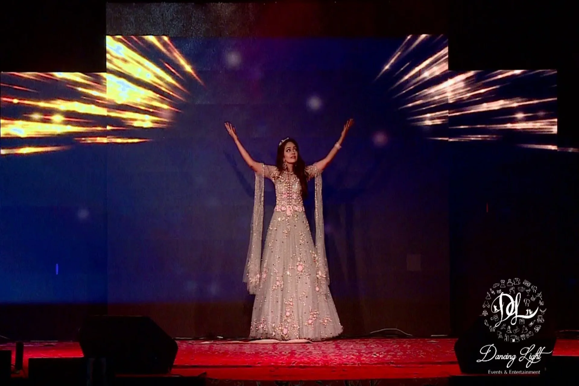 LED dance performance Sangeet wedding 2026 India glow props projection mapping light show