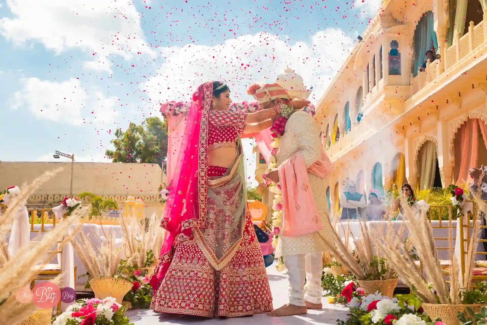 Varmala Moment capture by That Big Day