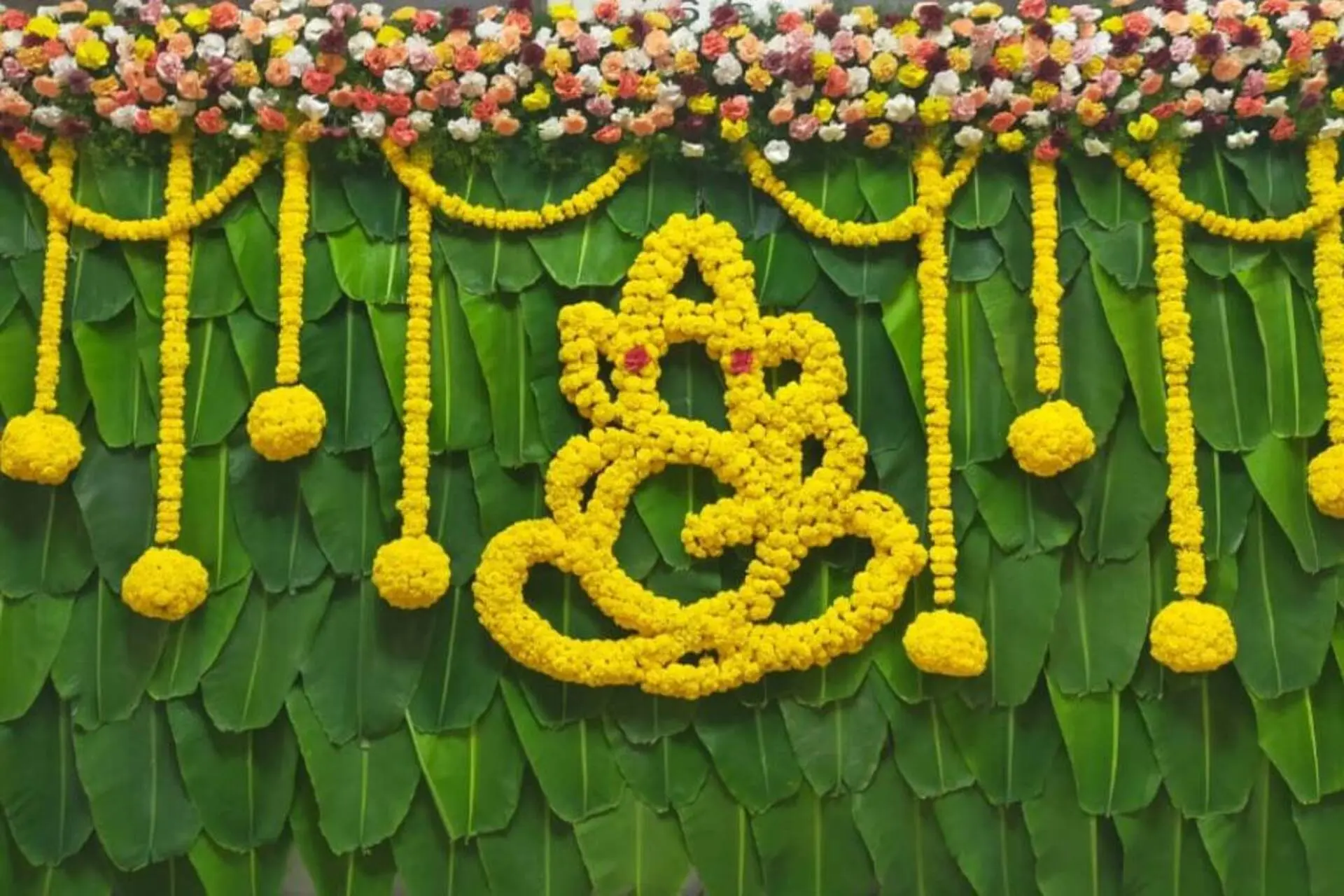 Ganpati Decoration by Red Roses Events