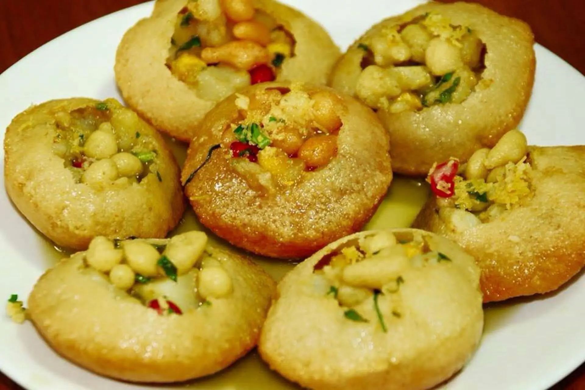 Golgappe by M L Caterers