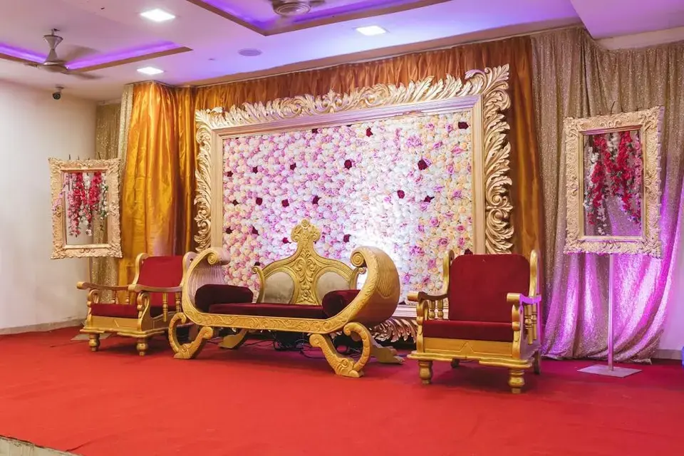 Royal Regalia Banquets Stage area