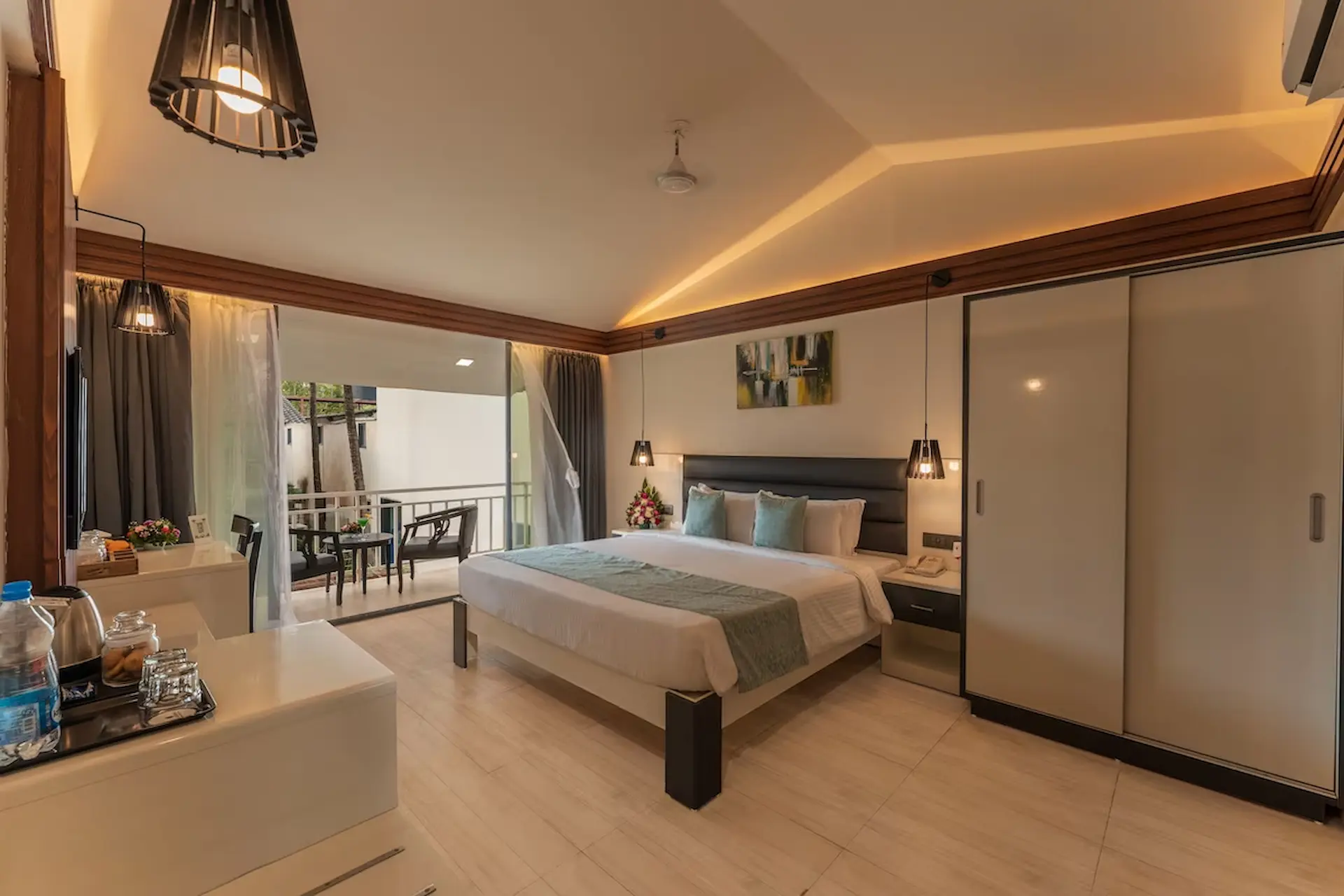 Deluxe Room of Foxoso La Alphonso Goa