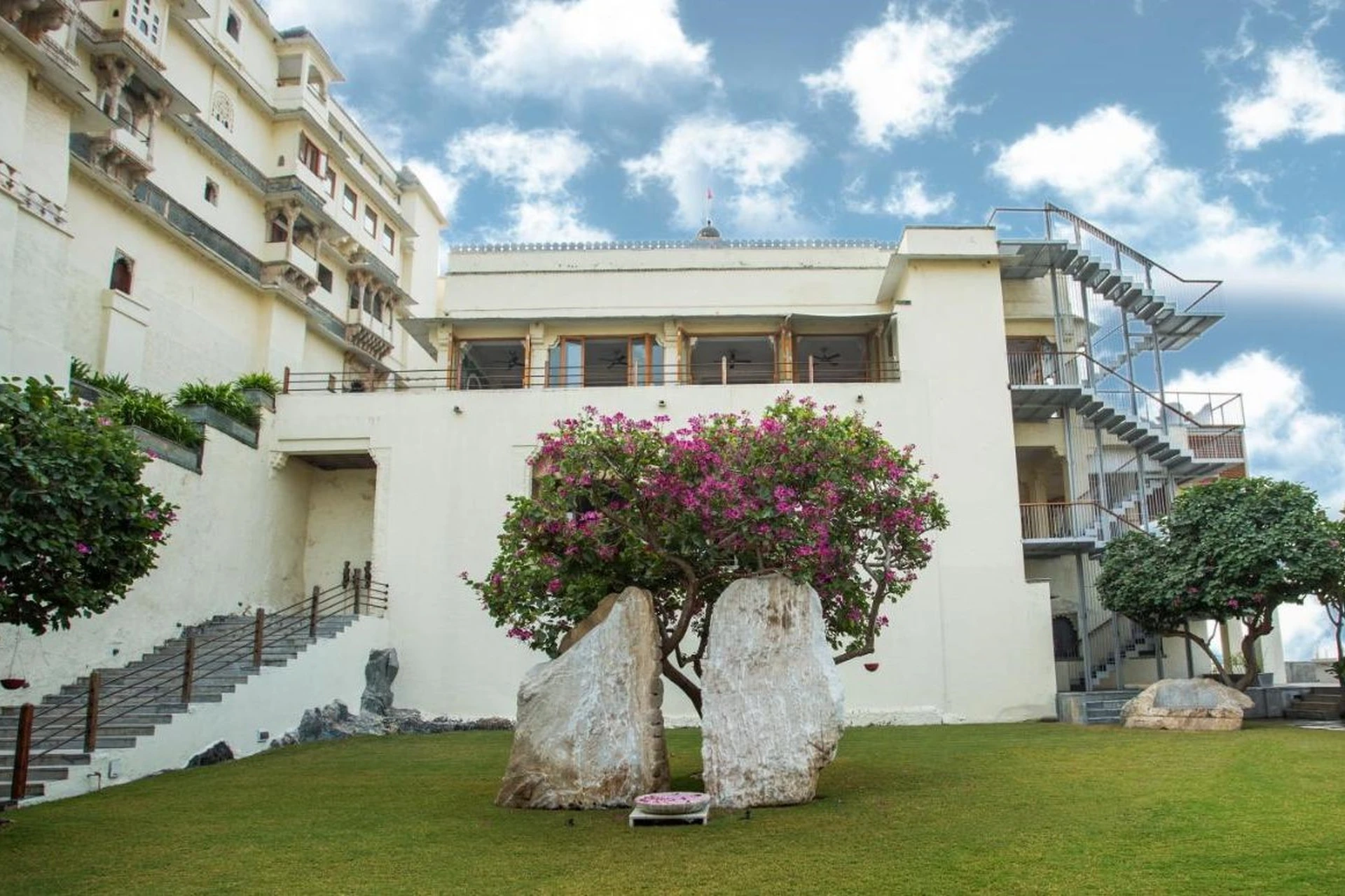 Main Lawn of RAAS Devigarh