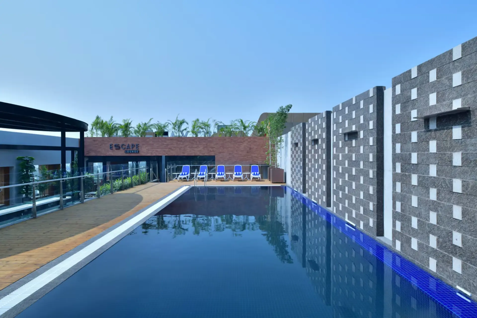 Outdoor Pool of Courtyard Nashik