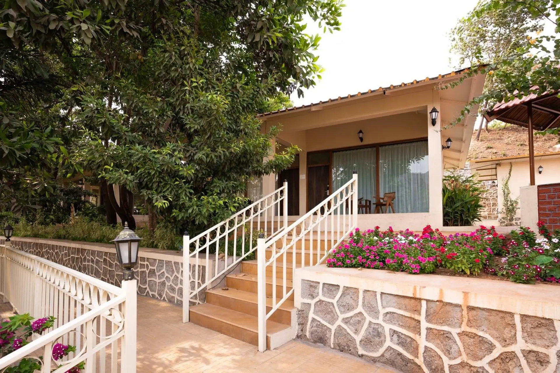 Villa of Oleander Farms