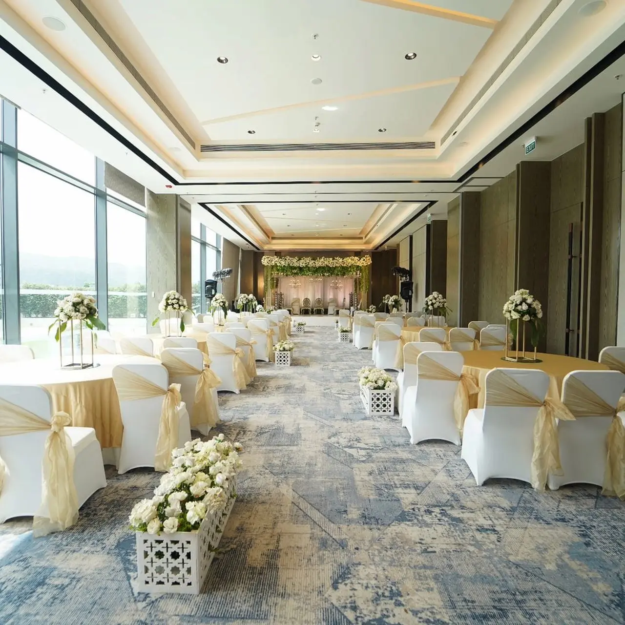 Banquet Hall of Marriot Executive Apartments