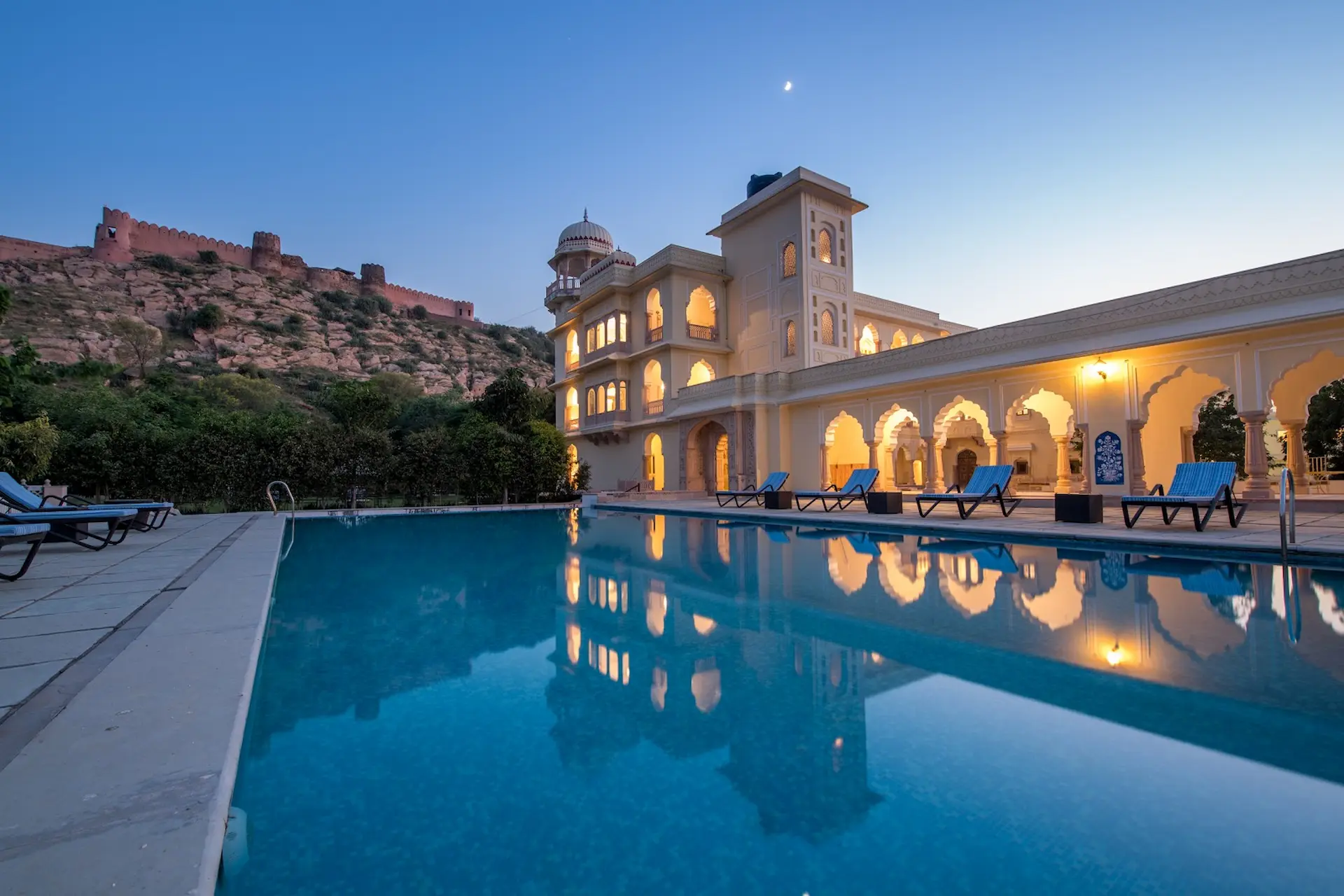 Poolside of Mundota Fort